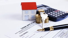 Stock Image - Keys, Money, House (Mortgages)